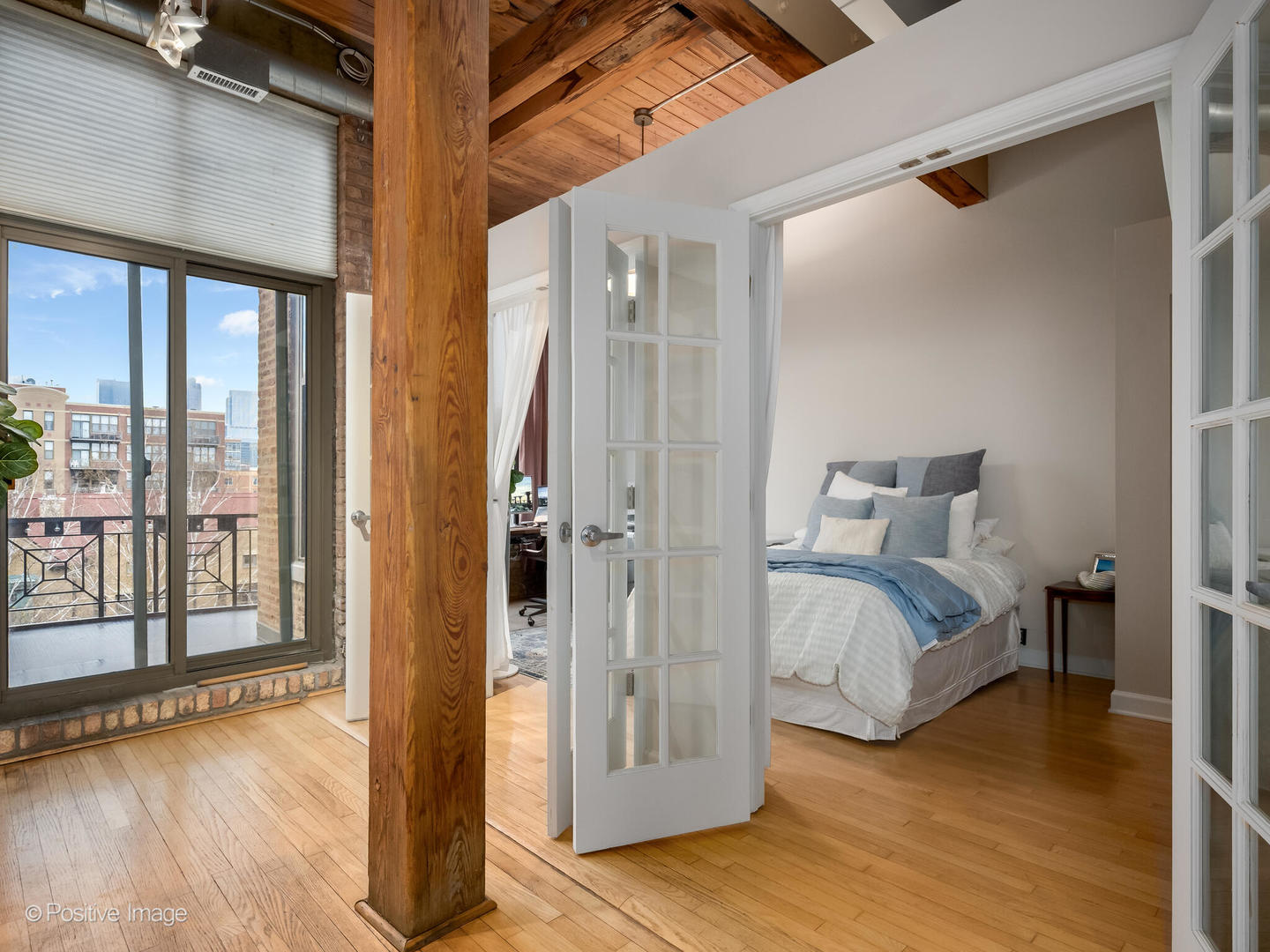 1330 W Monroe Street Unit: 410