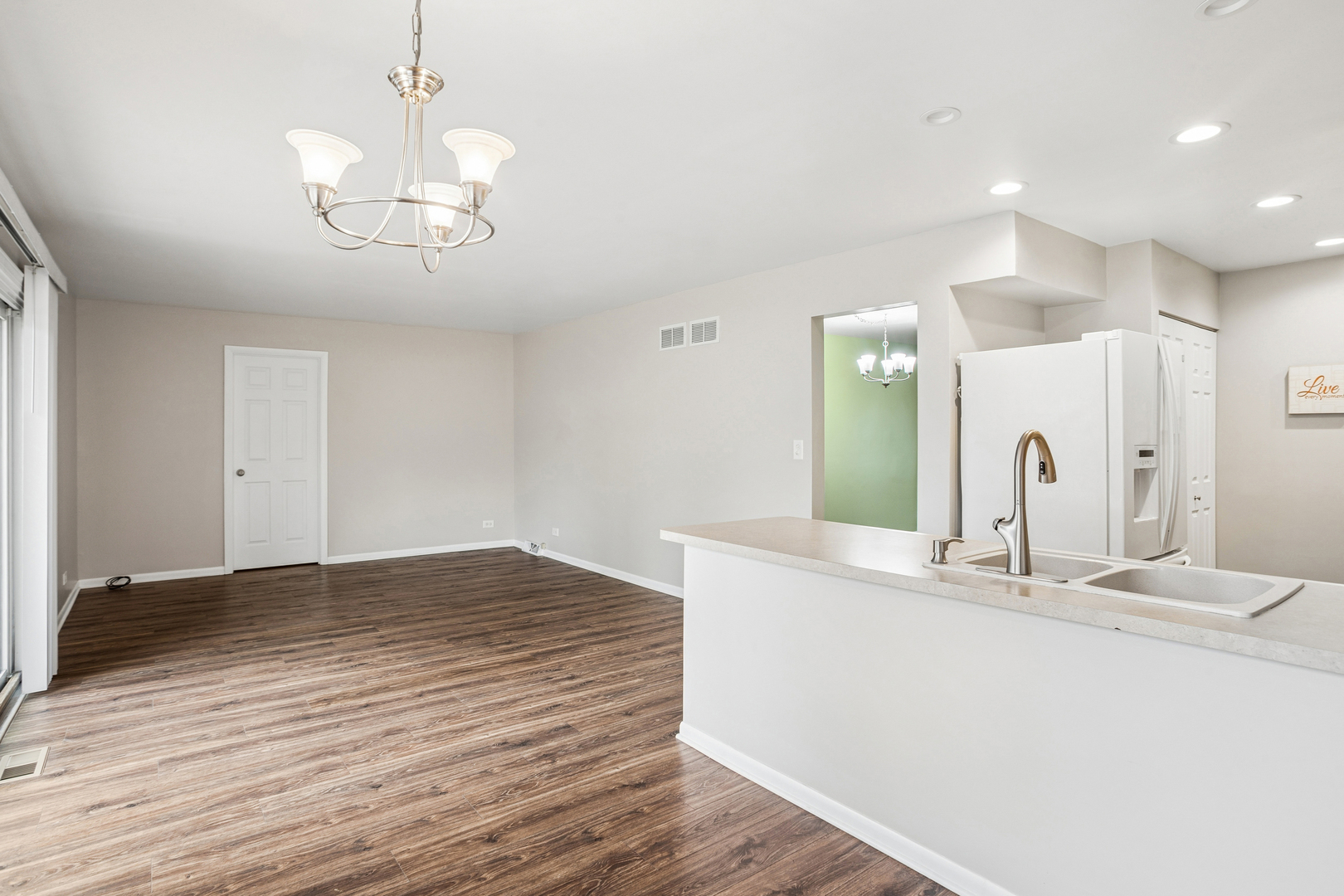 495 Kinkaid Court