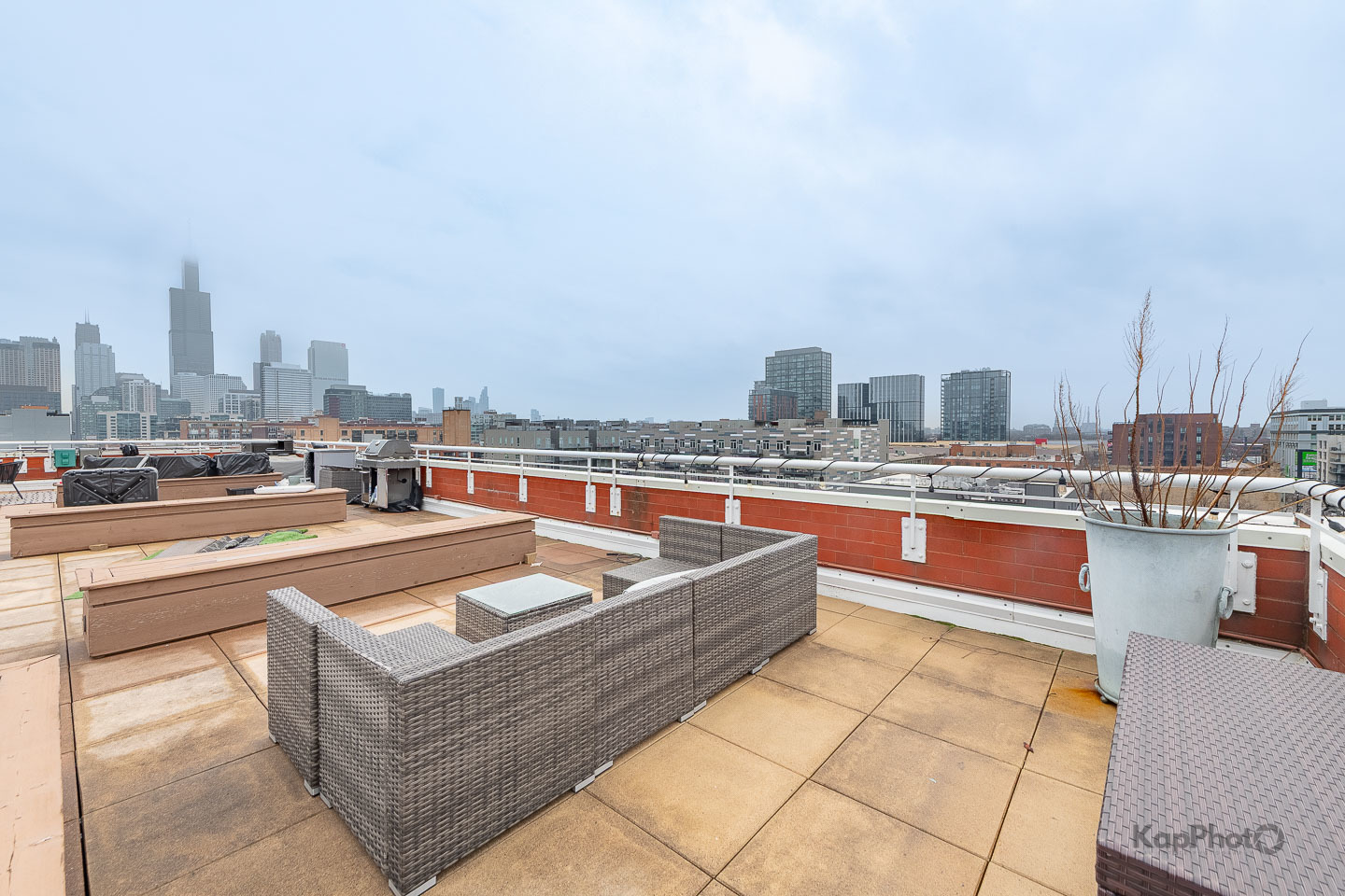 1148 W Monroe Street Unit: 5NW