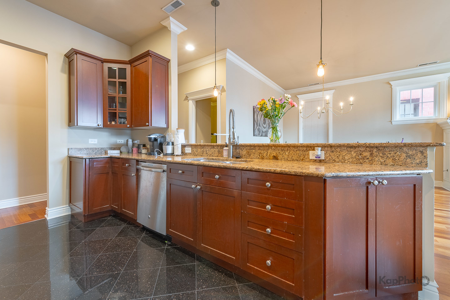 1148 W Monroe Street Unit: 5NW