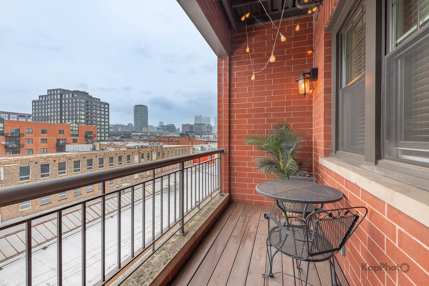 1148 W Monroe Street Unit: 5NW