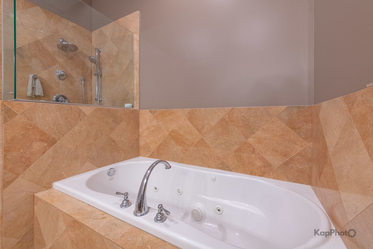 1148 W Monroe Street Unit: 5NW