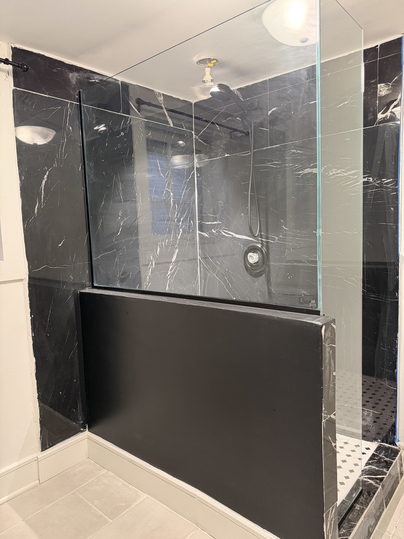 2453 N Tripp Avenue Unit: GARDEN