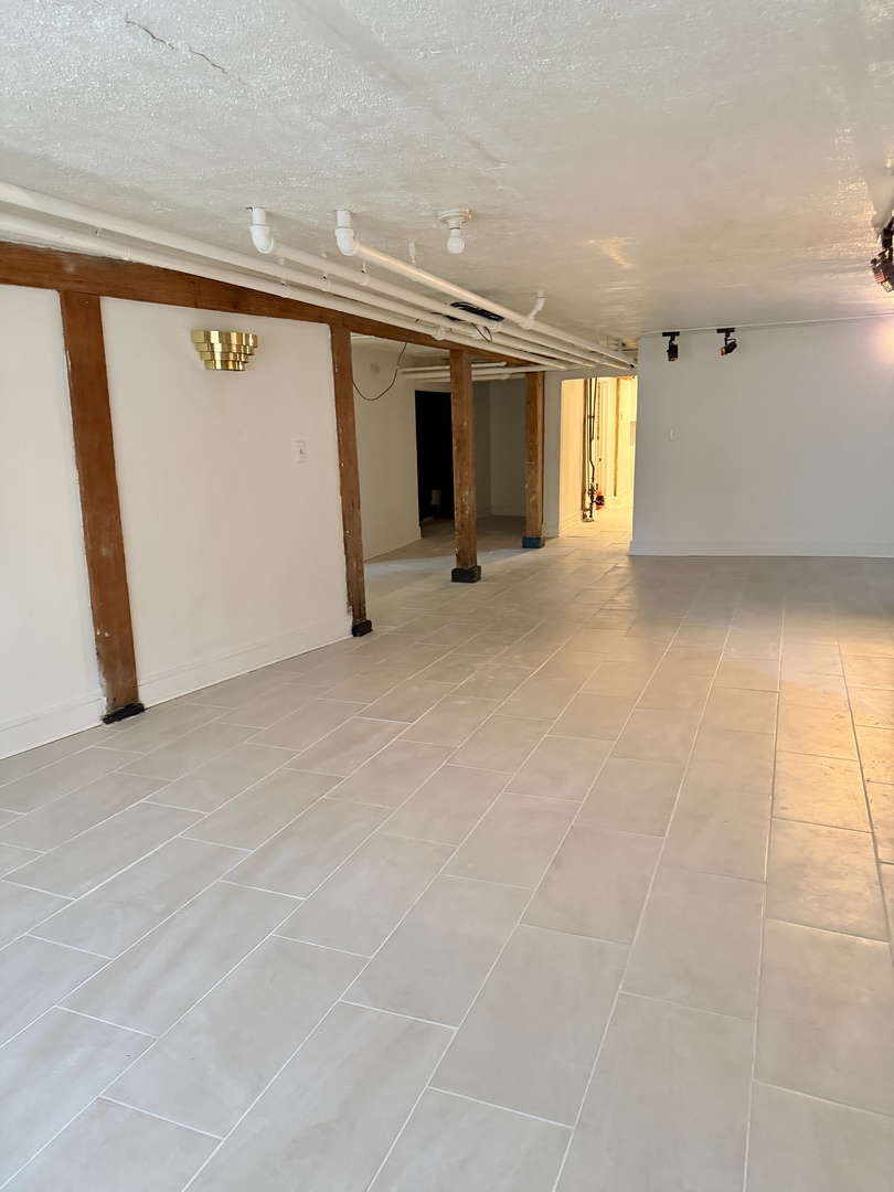 2453 N Tripp Avenue Unit: GARDEN