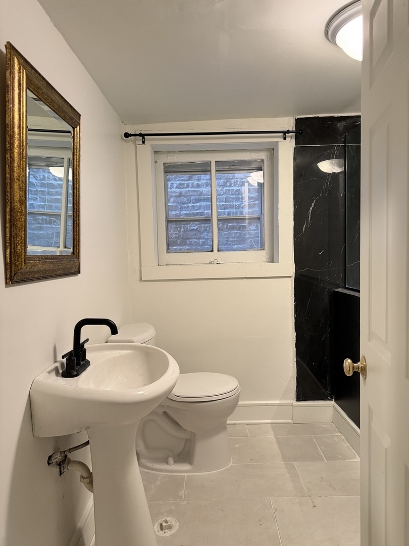 2453 N Tripp Avenue Unit: GARDEN