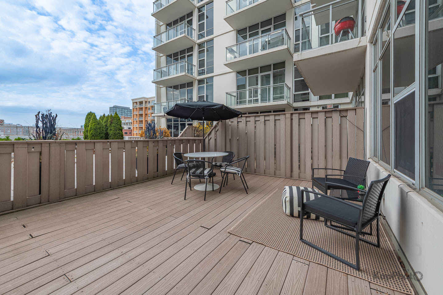 901 W Madison Street Unit: 403