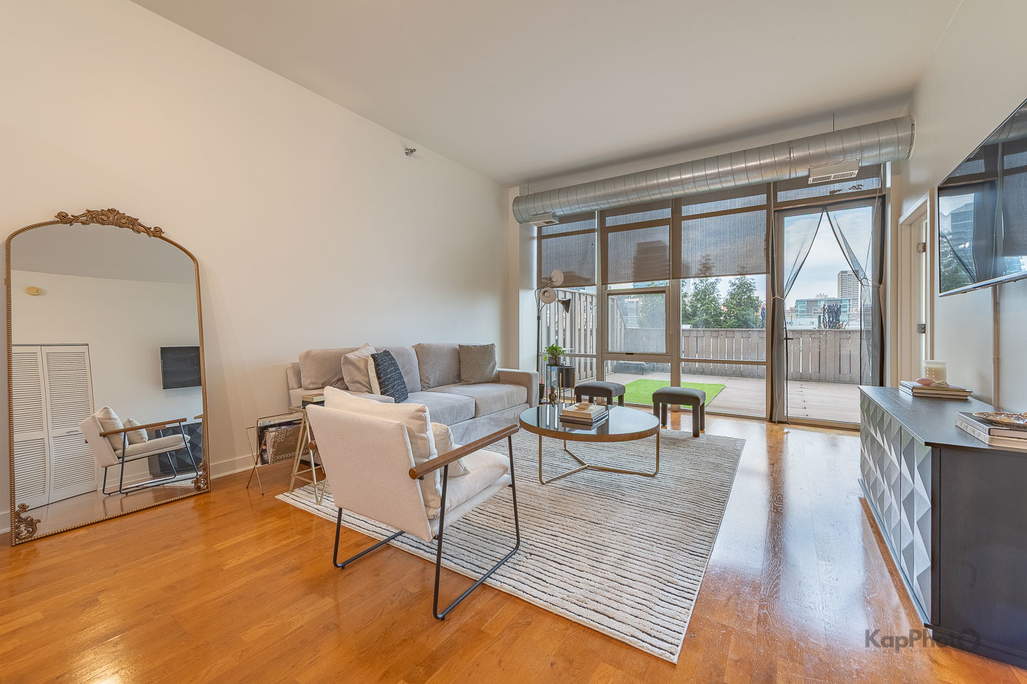901 W Madison Street Unit: 403