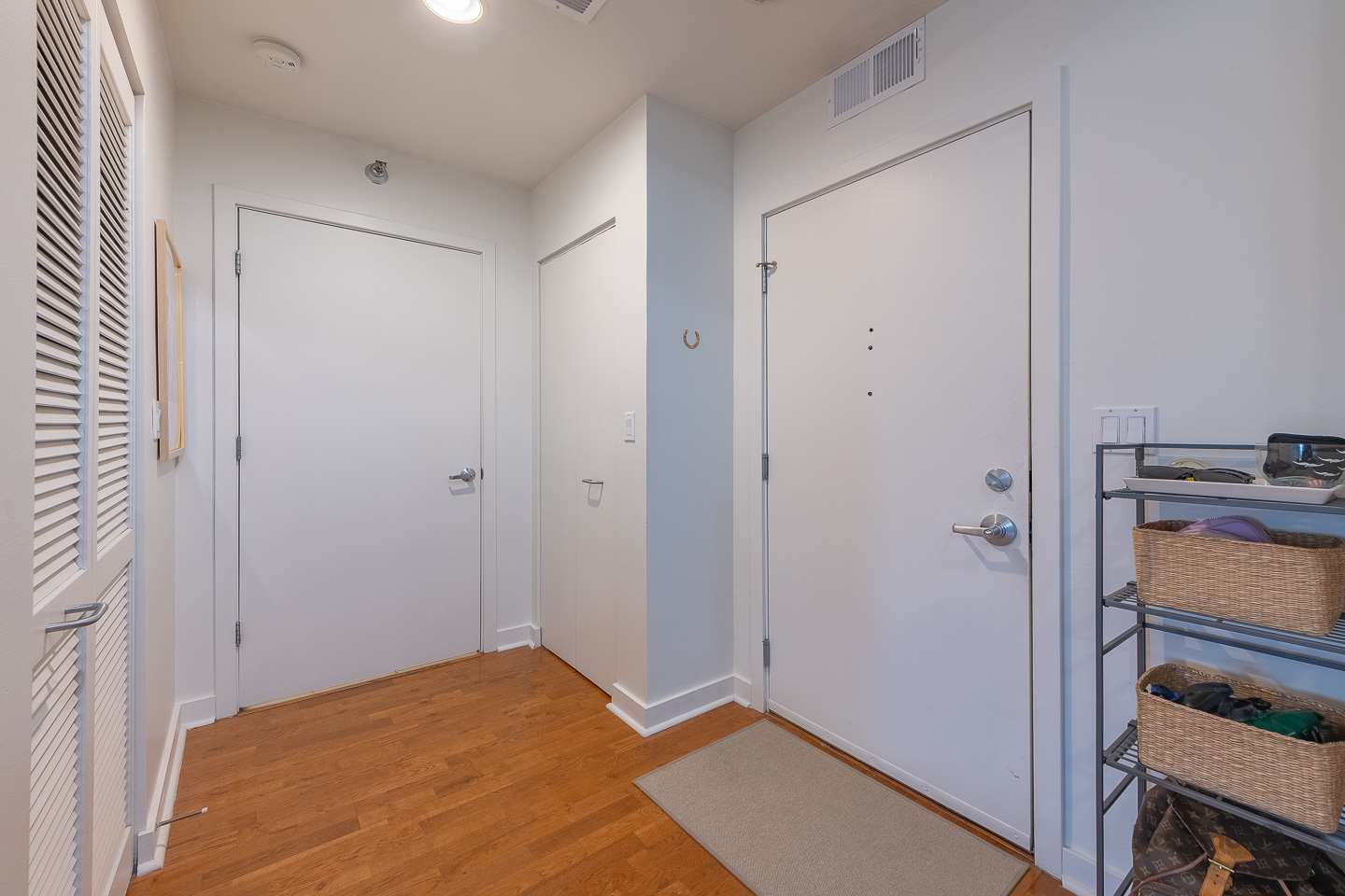 901 W Madison Street Unit: 403