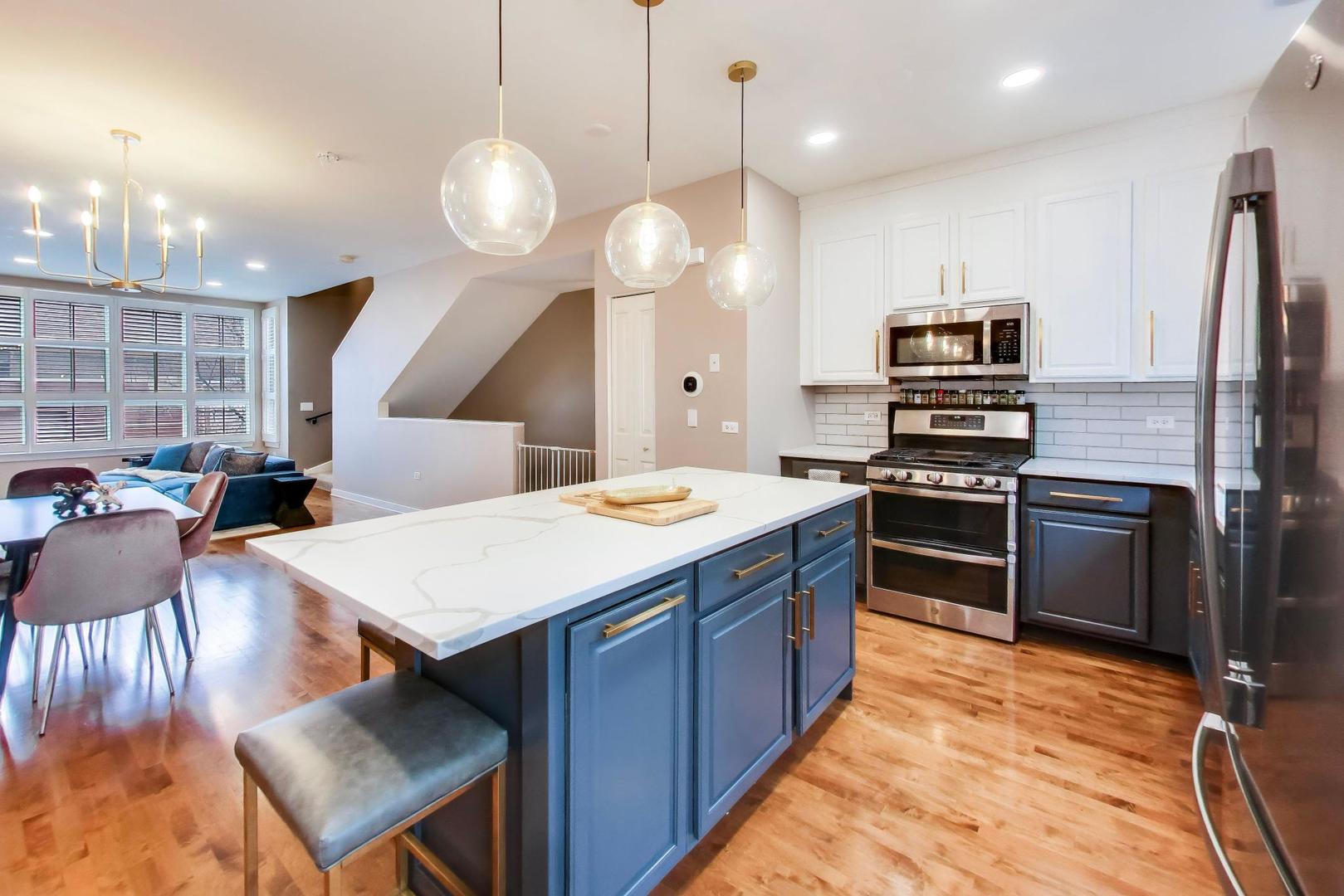 49 E 23rd Street