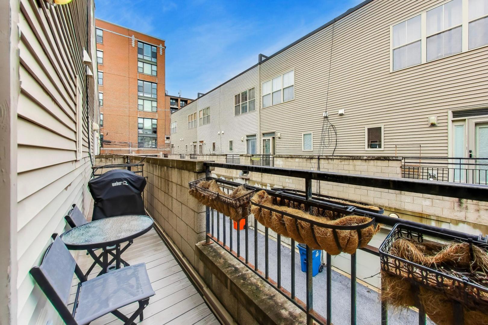 49 E 23rd Street