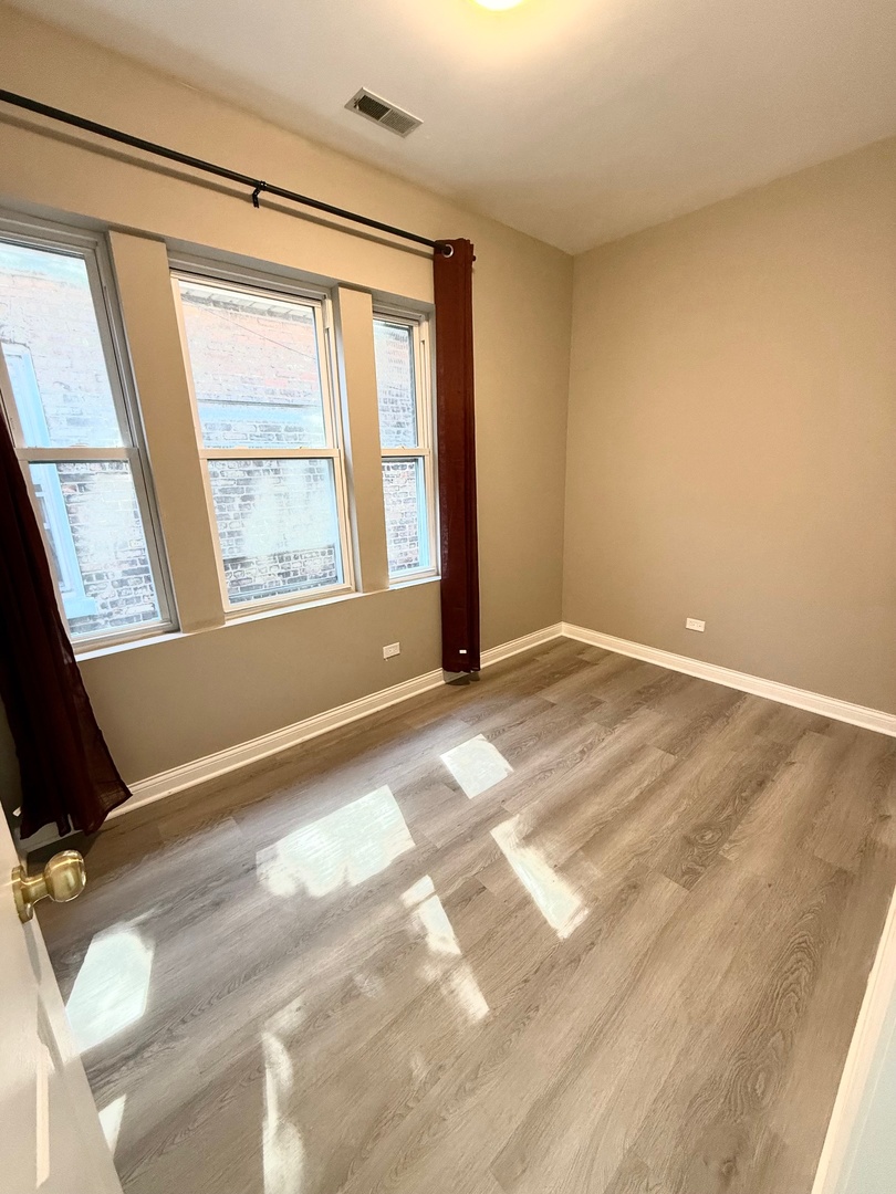 4357 S Whipple Street Unit: 2
