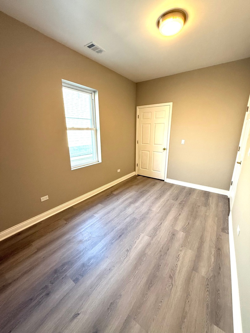 4357 S Whipple Street Unit: 2
