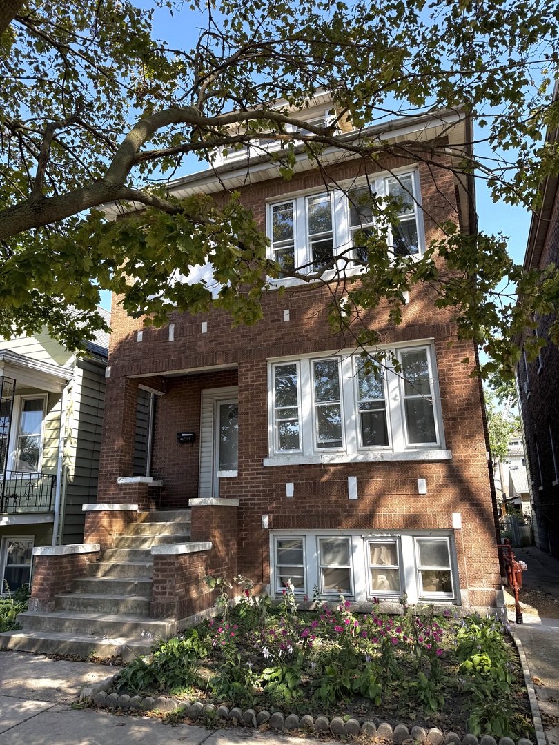 4357 S Whipple Street Unit: 2