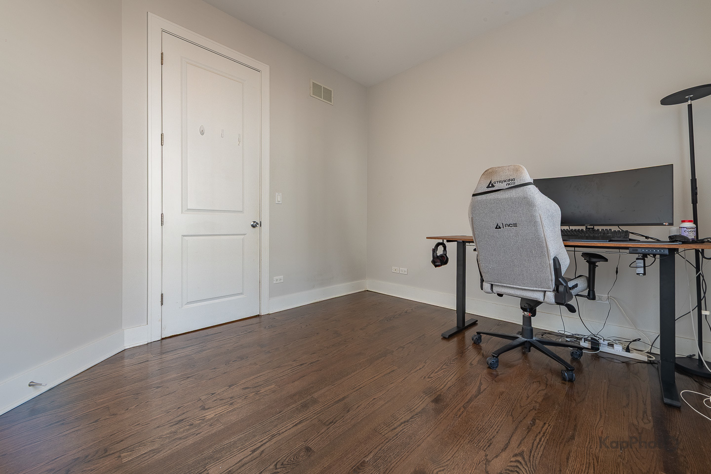 3839 N Ashland Avenue Unit: 2