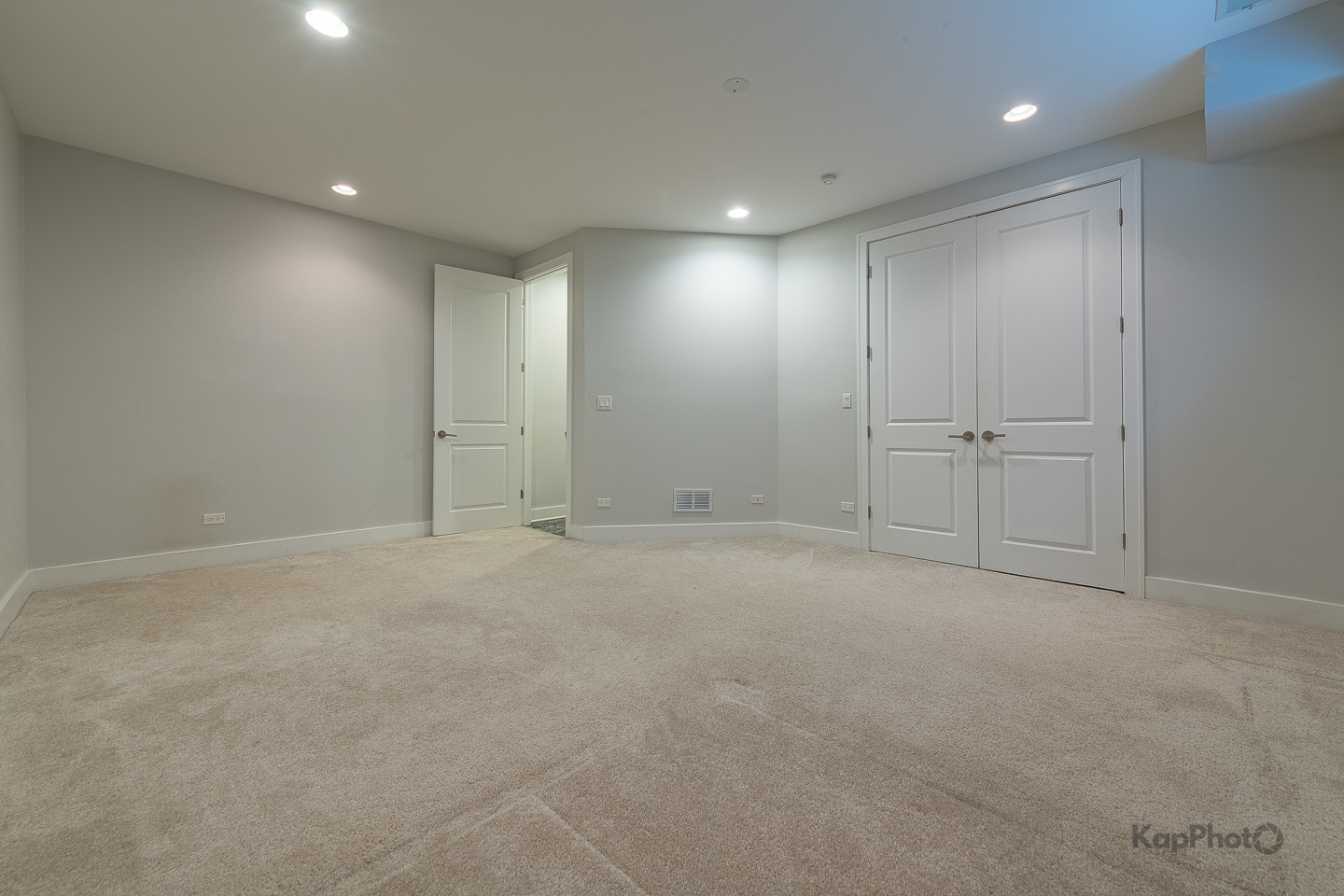 3839 N Ashland Avenue Unit: 2