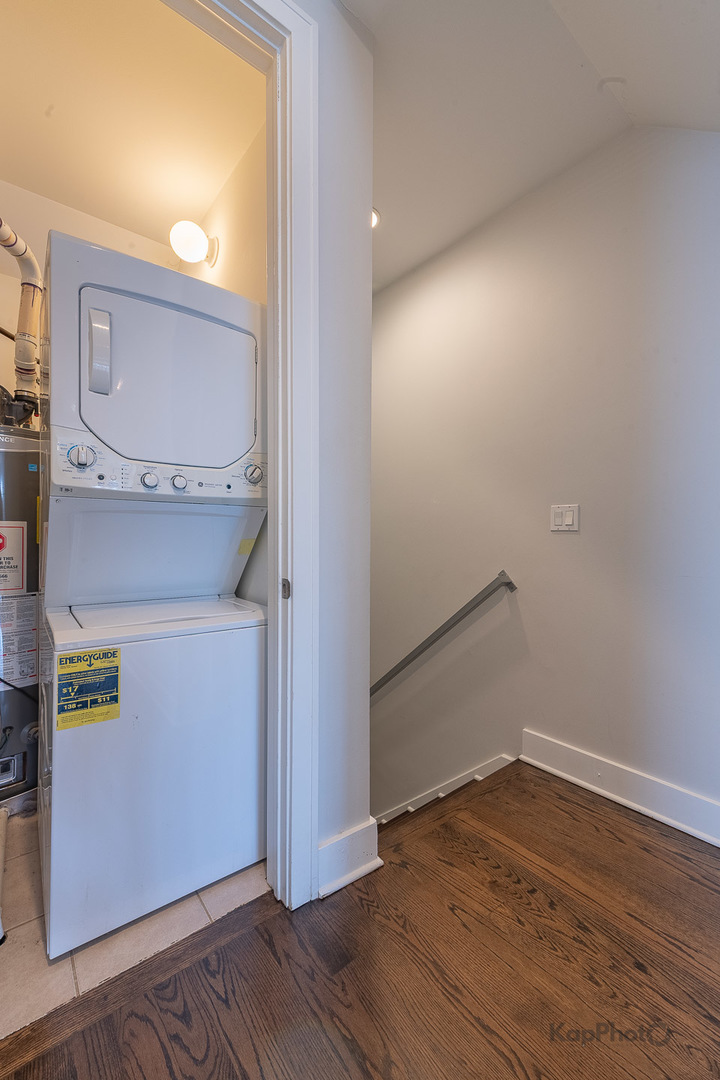 3839 N Ashland Avenue Unit: 2