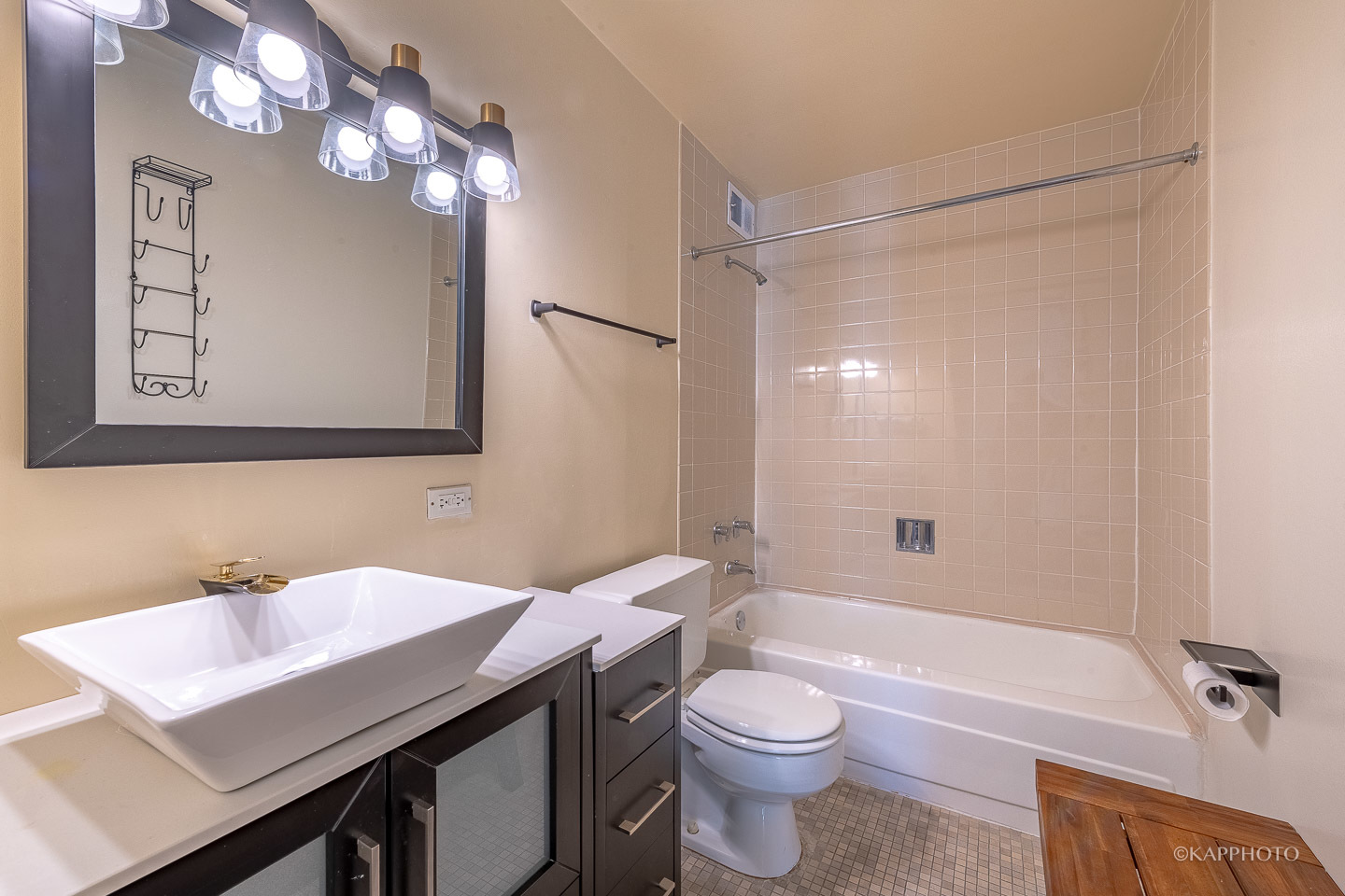 6700 S South Shore Drive Unit: 22B