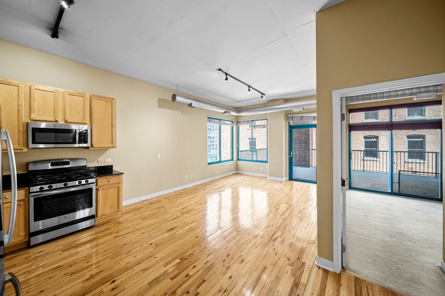 910 W Madison Street Unit: 609