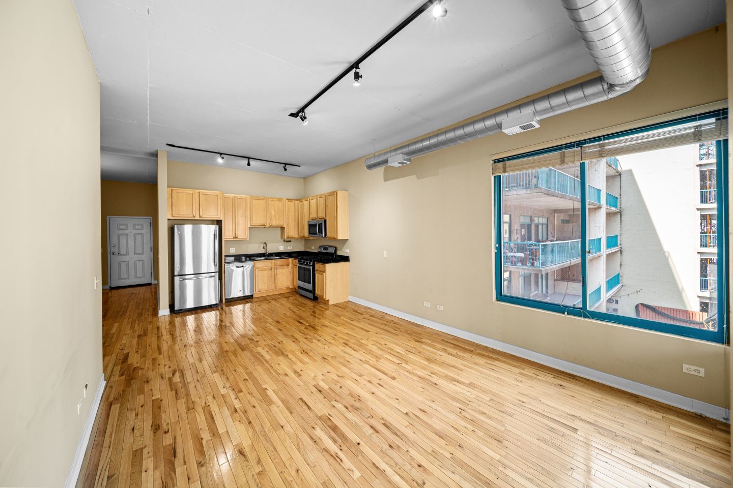910 W Madison Street Unit: 609