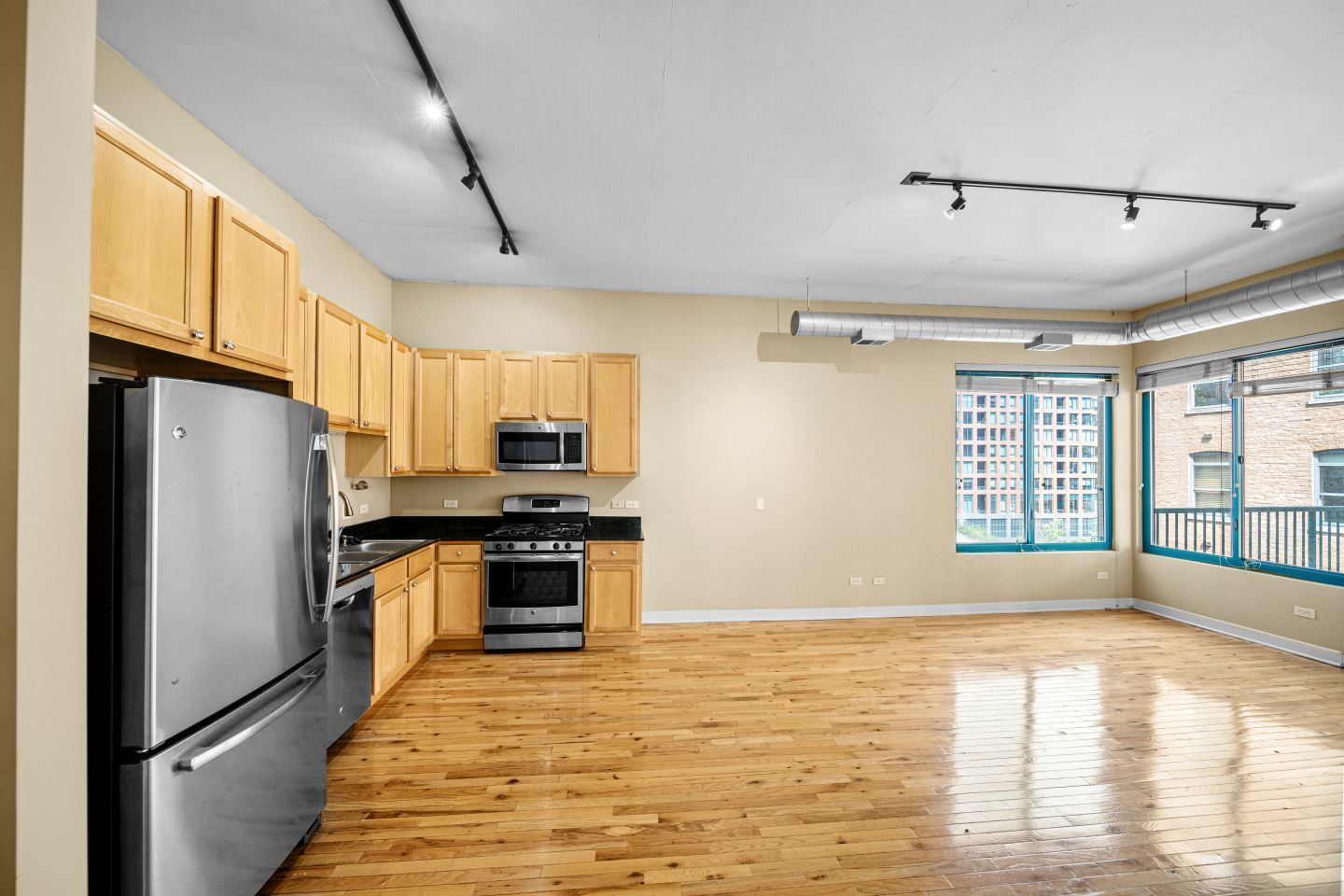 910 W Madison Street Unit: 609