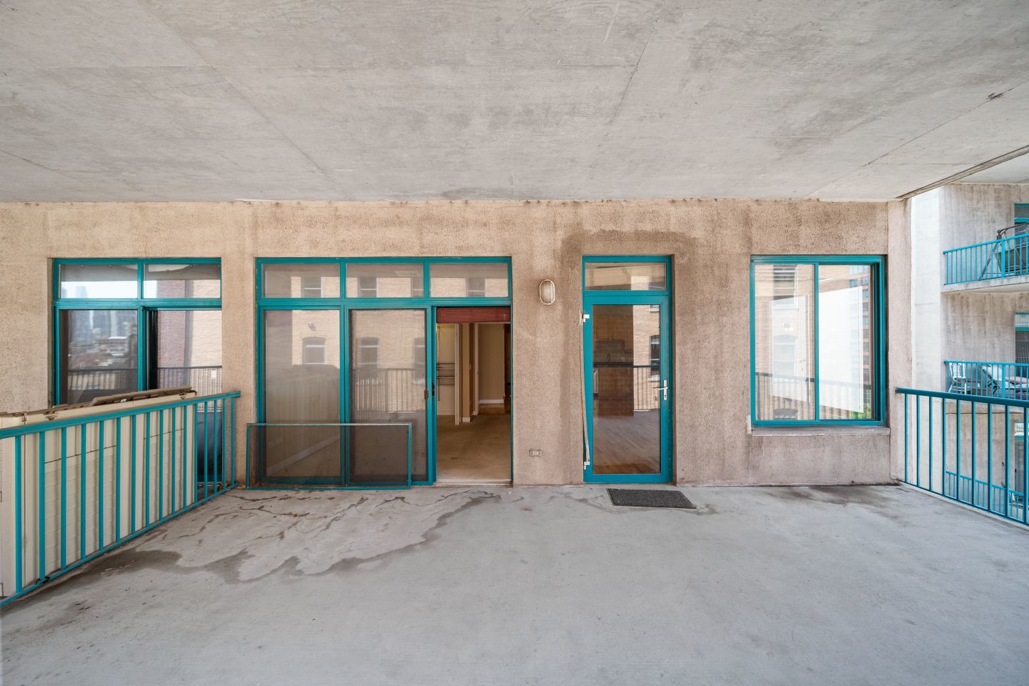 910 W Madison Street Unit: 609