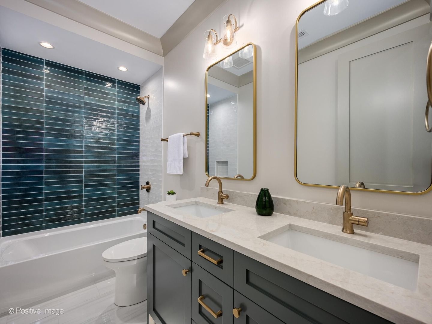 1934 N Halsted Street Unit: 1