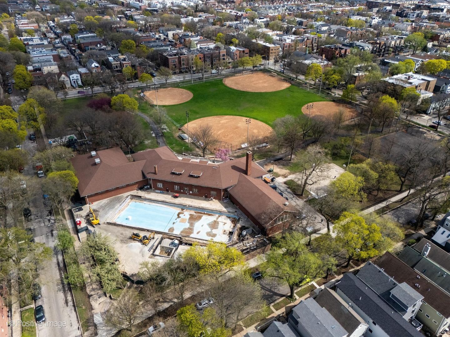 3043 N HAMILTON Avenue