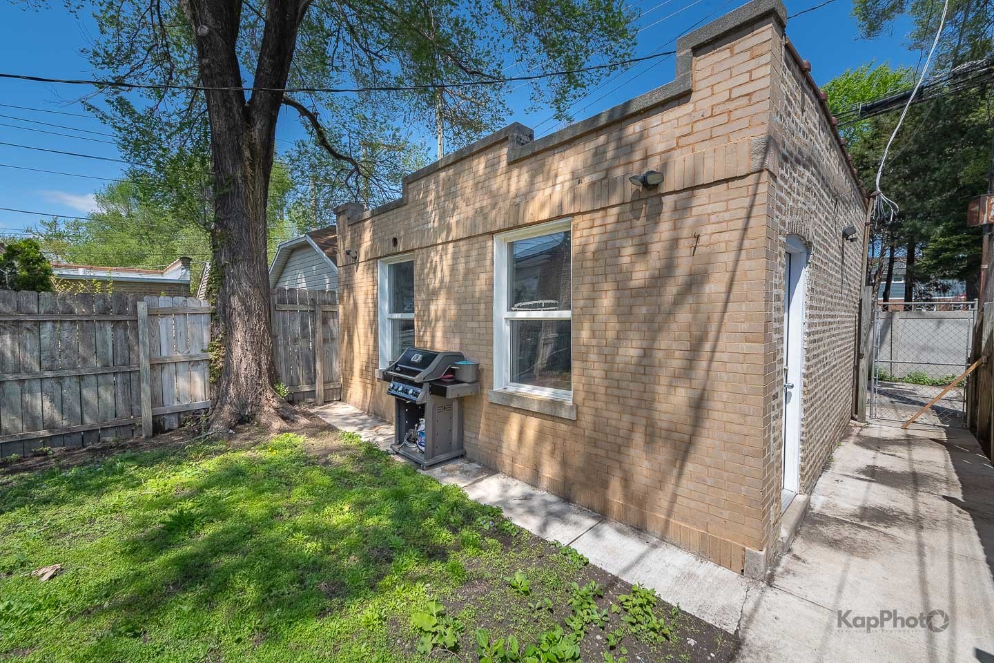 5959 N Elston Avenue