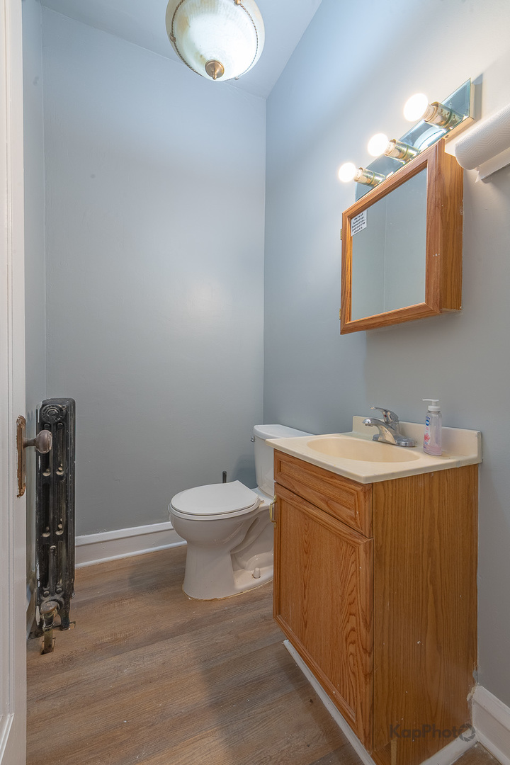 5959 N Elston Avenue