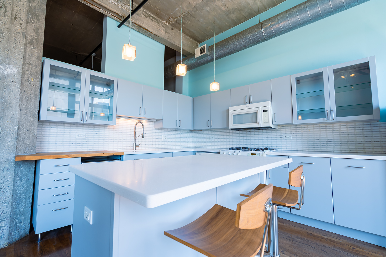 843 W Adams Street Unit: 406