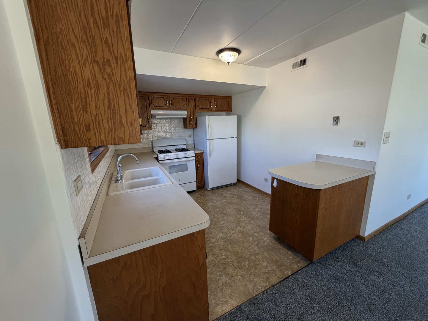 8659 Meade Avenue Unit: 1N