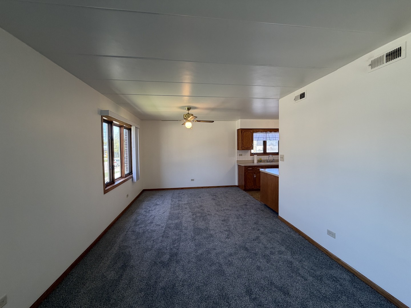 8659 Meade Avenue Unit: 1N