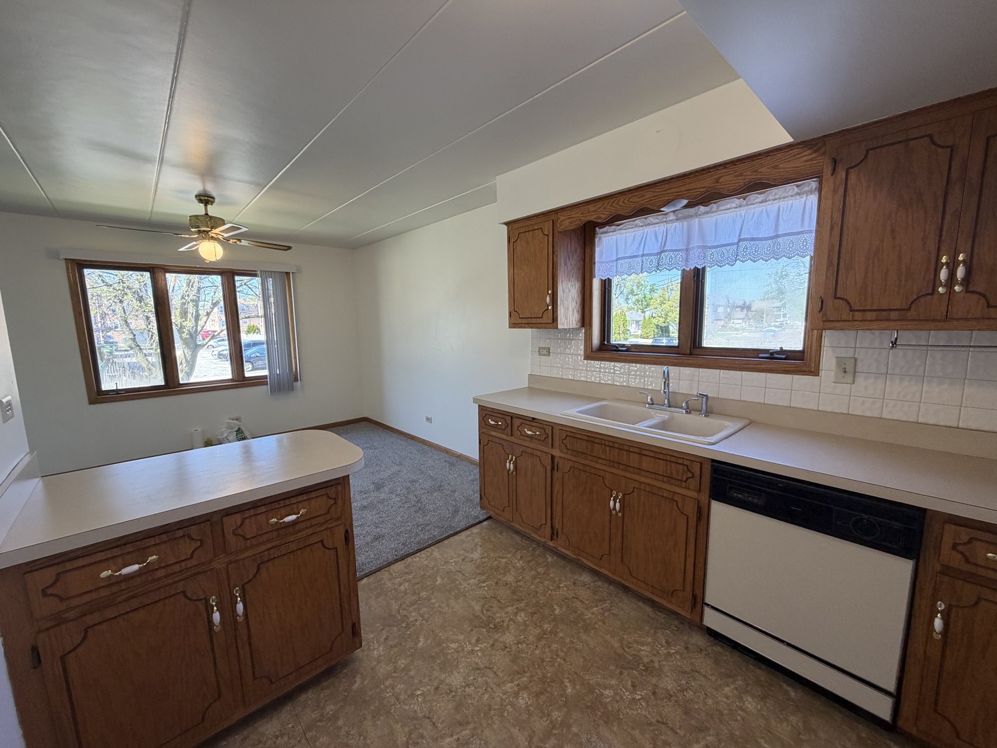8659 Meade Avenue Unit: 1N