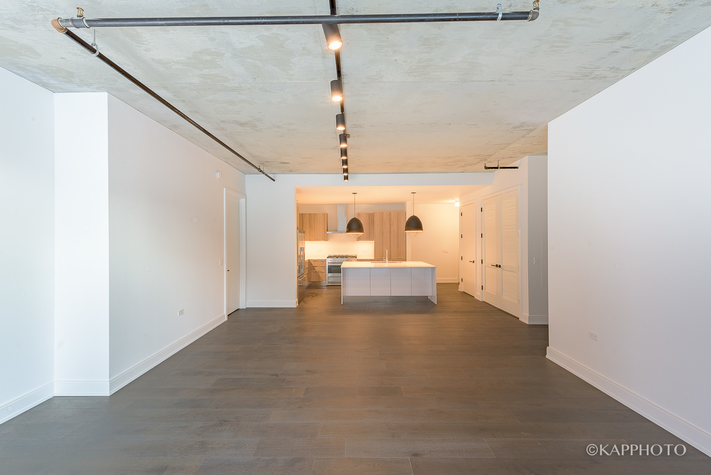 111 S Peoria Street Unit: 212