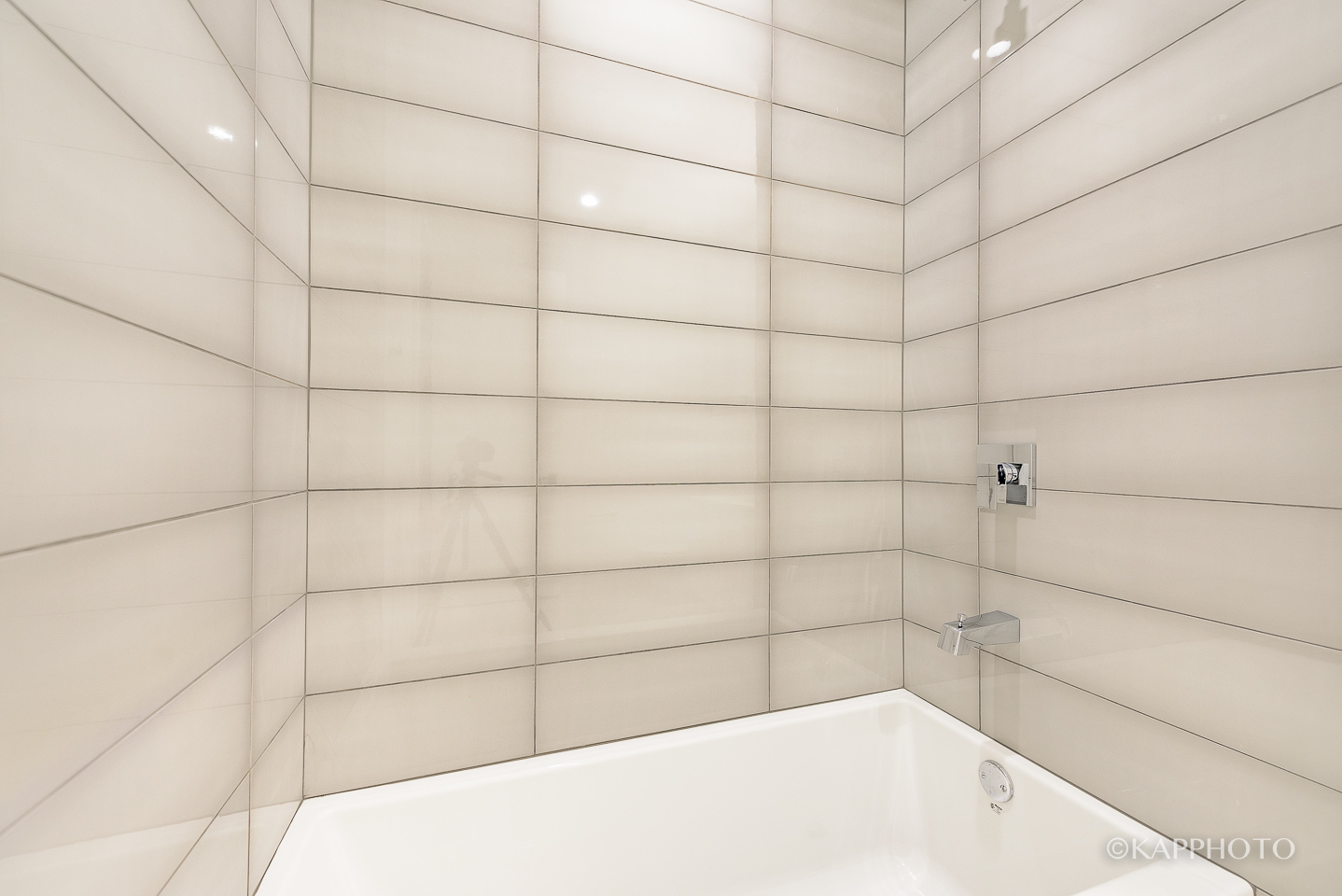 111 S Peoria Street Unit: 212