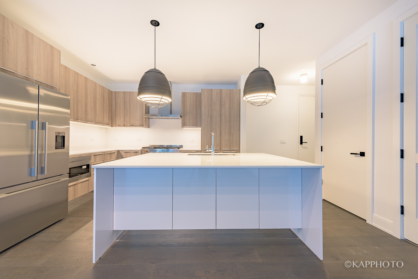 111 S Peoria Street Unit: 212