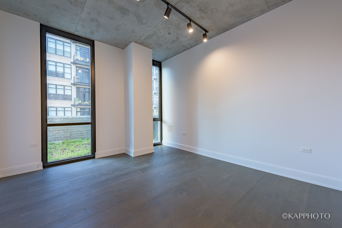 111 S Peoria Street Unit: 212