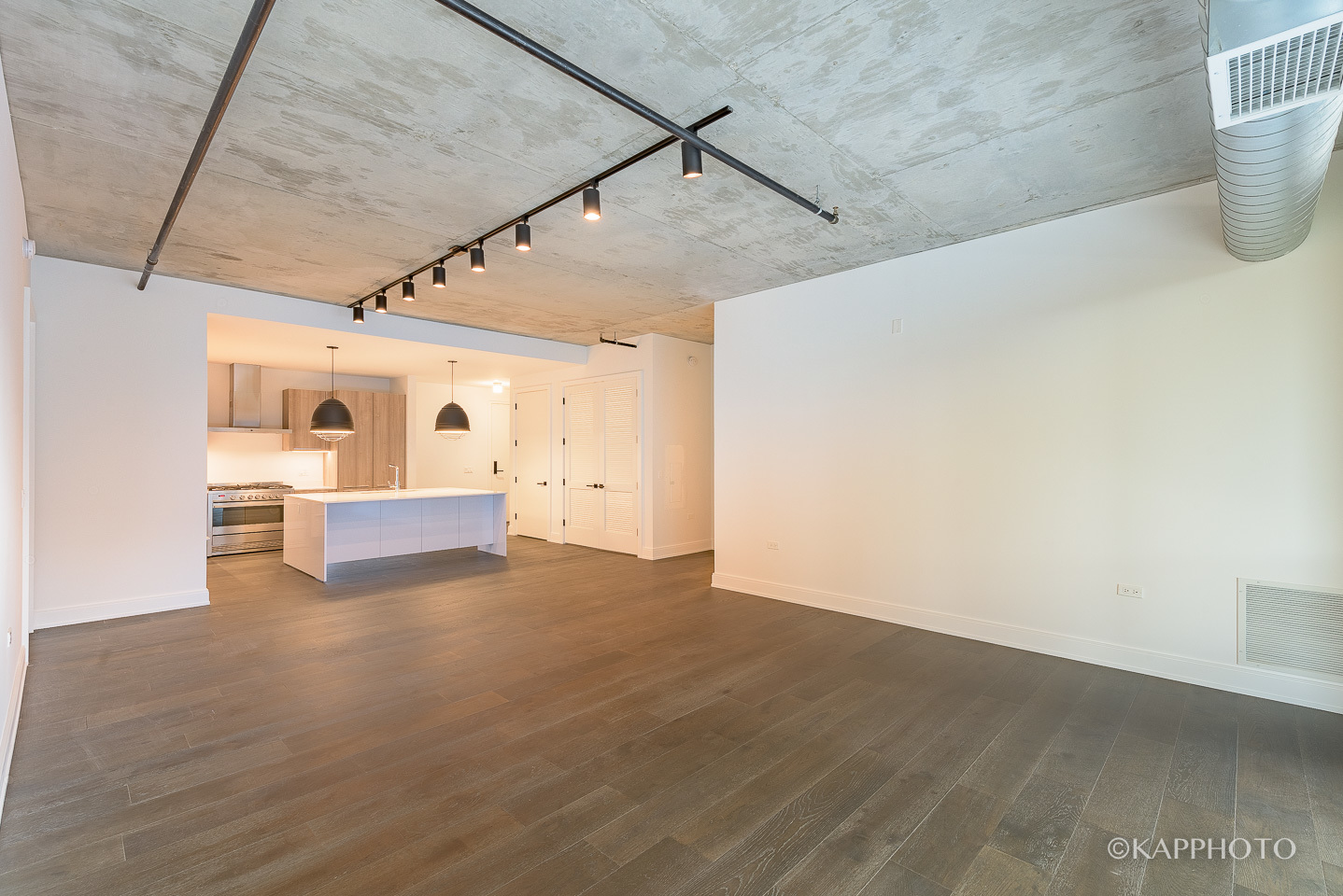 111 S Peoria Street Unit: 212