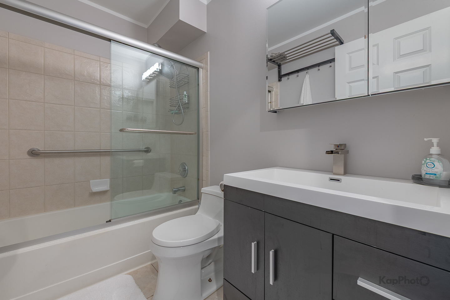 3801 N Milwaukee Avenue Unit: C