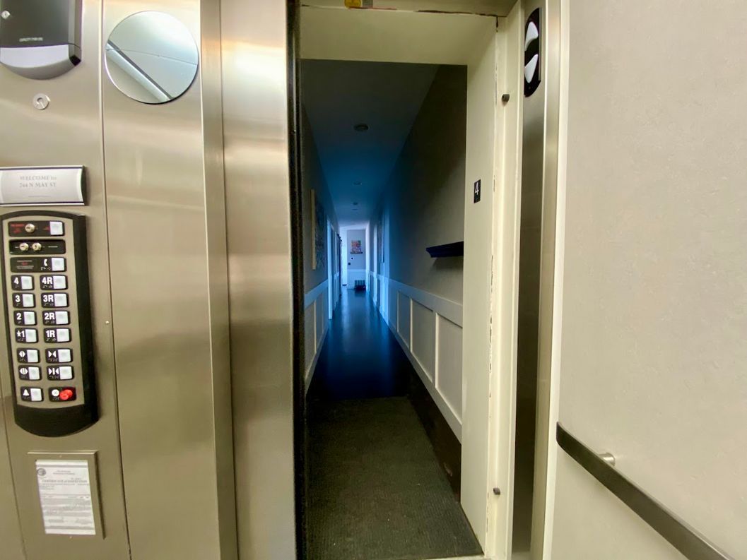 744 N May Street Unit: 401