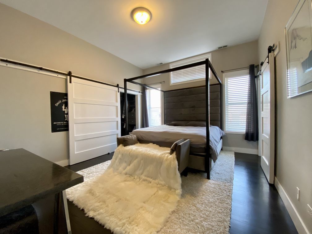 744 N May Street Unit: 401