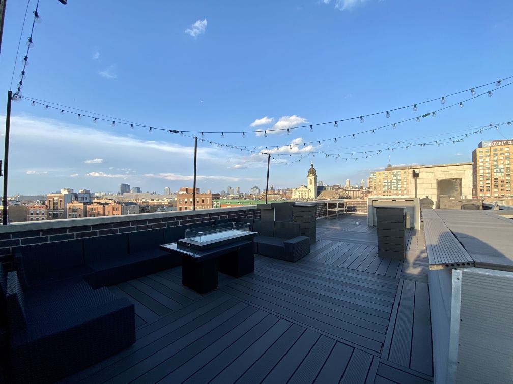 744 N May Street Unit: 401