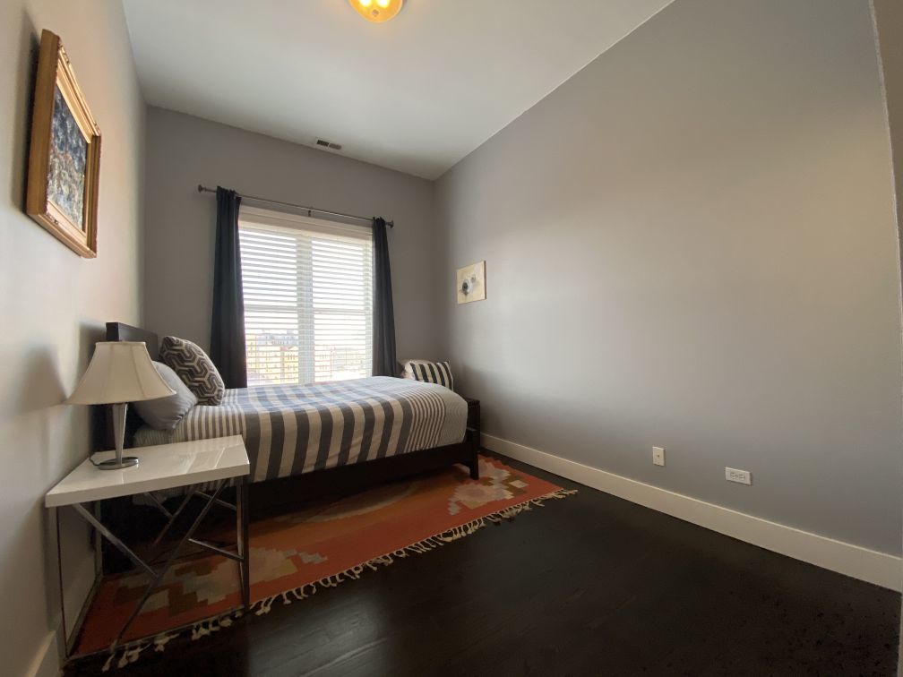 744 N May Street Unit: 401