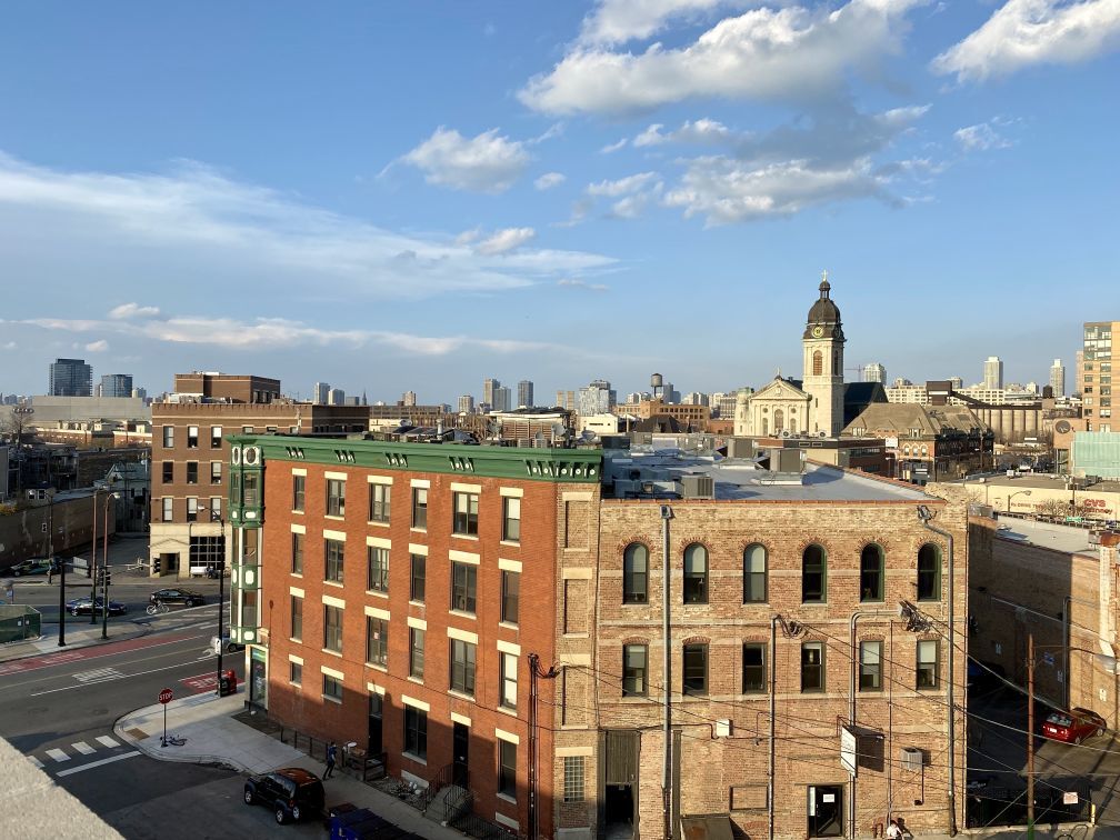 744 N May Street Unit: 401