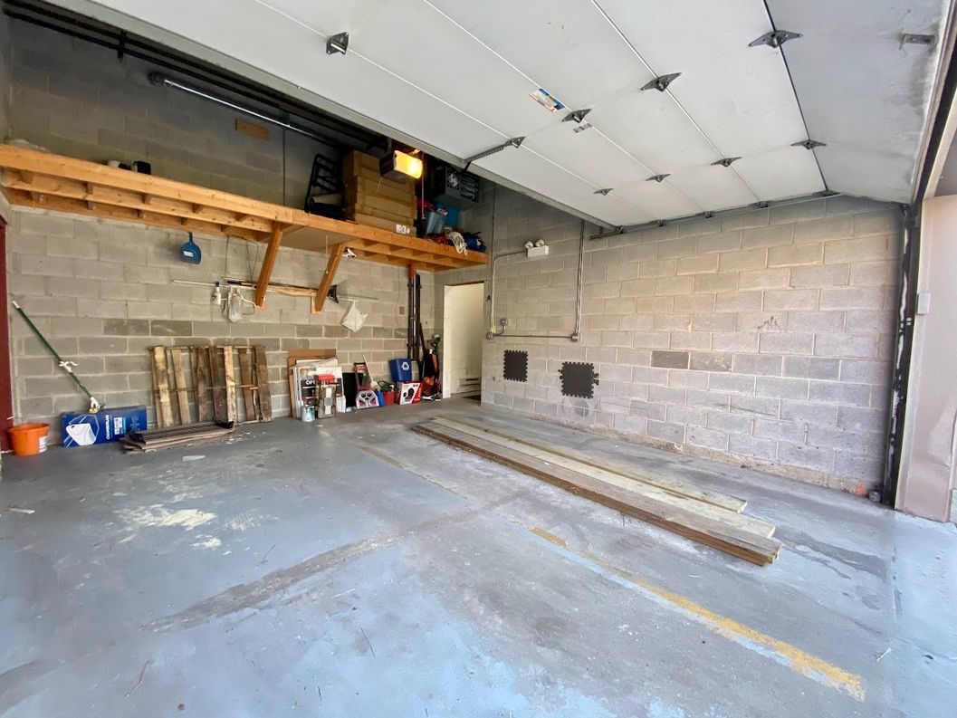 744 N May Street Unit: 401