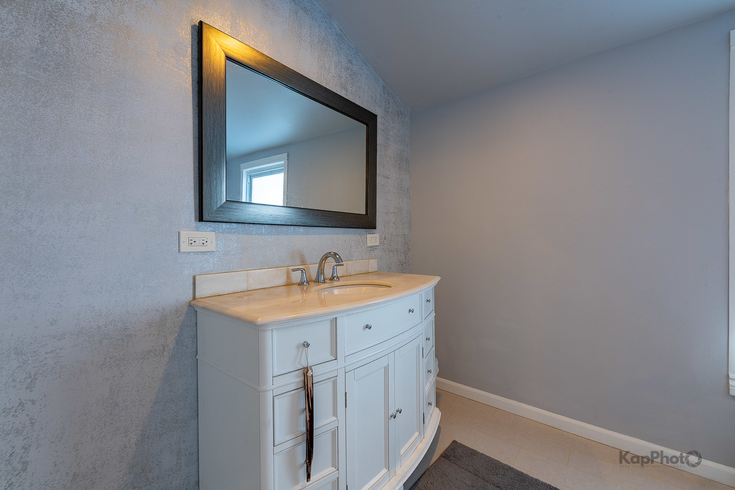 3743 N Kimball Avenue