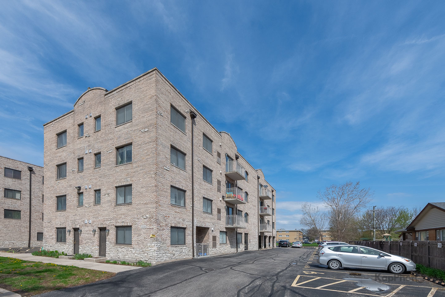 7316 40th Street Unit: 4D