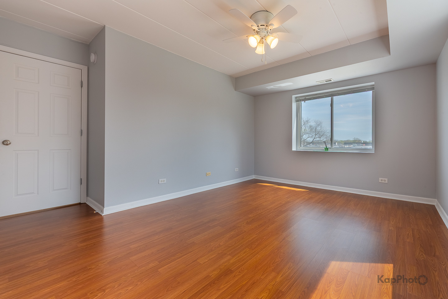 7316 40th Street Unit: 4D