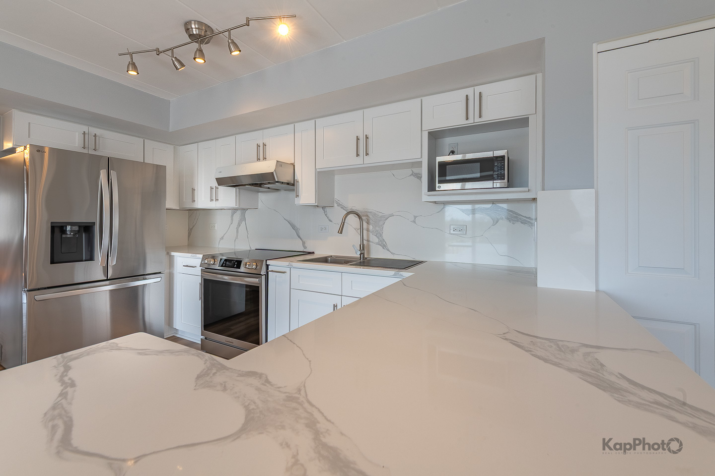 7316 40th Street Unit: 4D