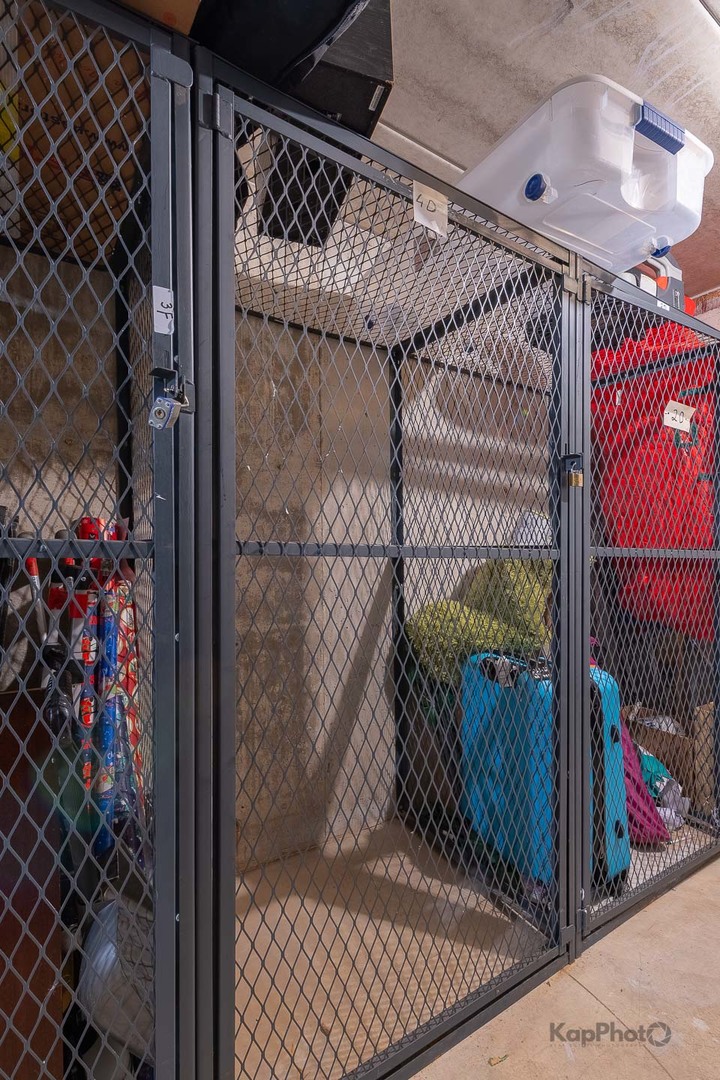 7316 40th Street Unit: 4D